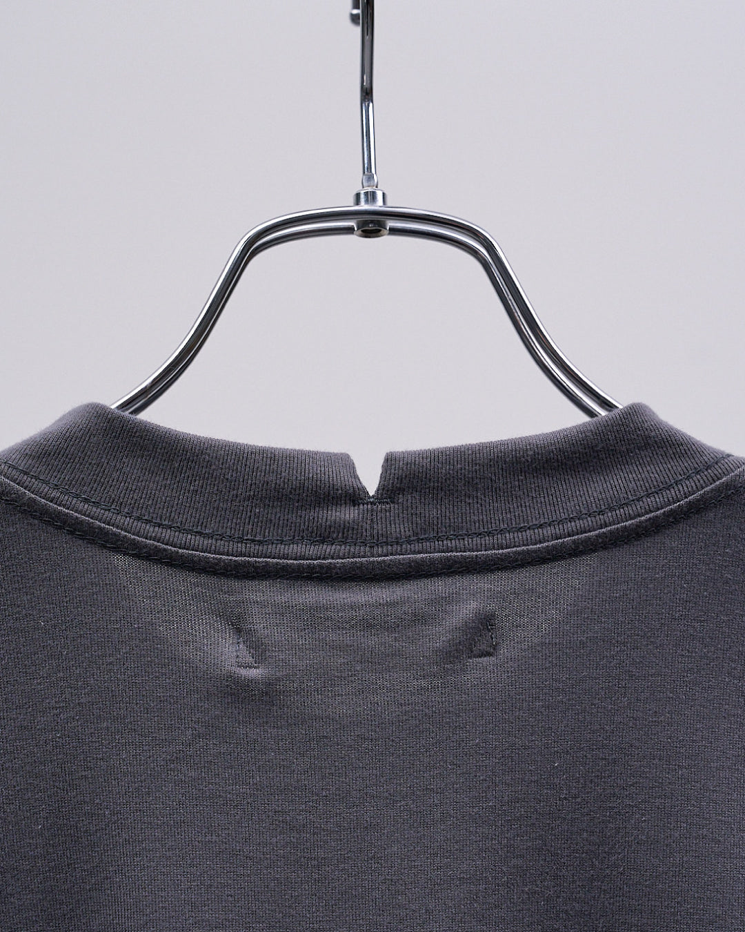 Round Pocket Tee -ash (RETOUCH Exclusive)-