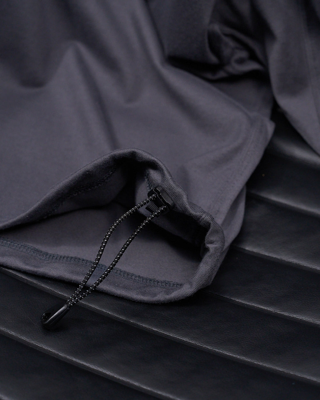 Round Pocket Tee -ash (RETOUCH Exclusive)-
