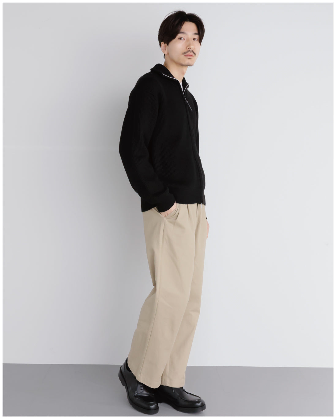 Wide Straight Chino Pants -beige-