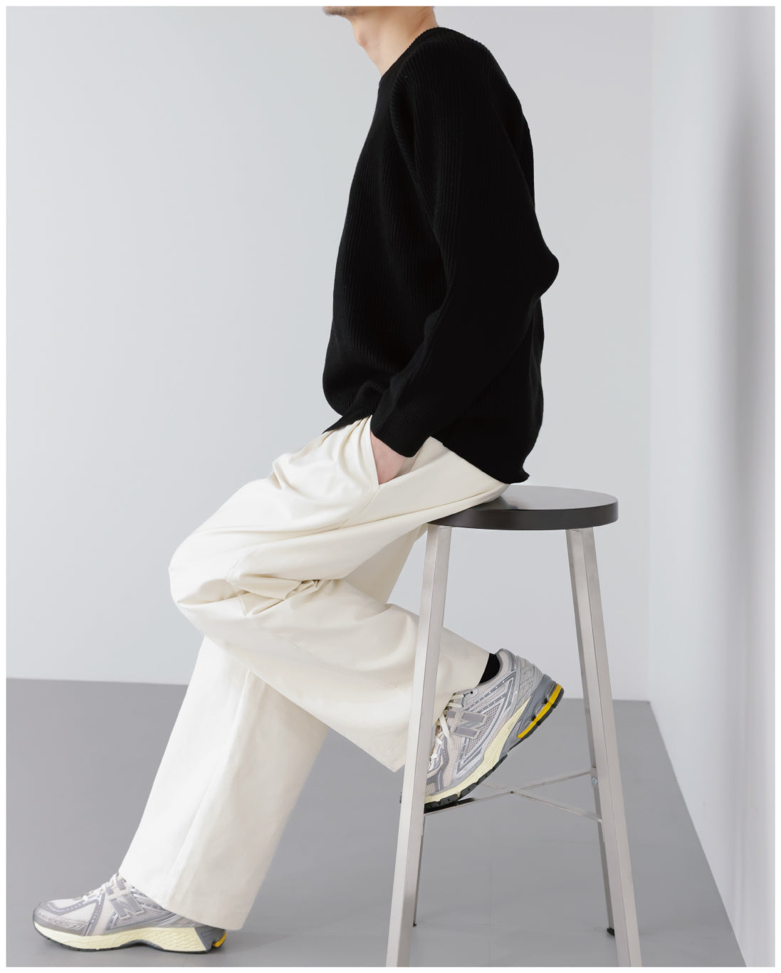 Wide Straight Chino Pants -white-