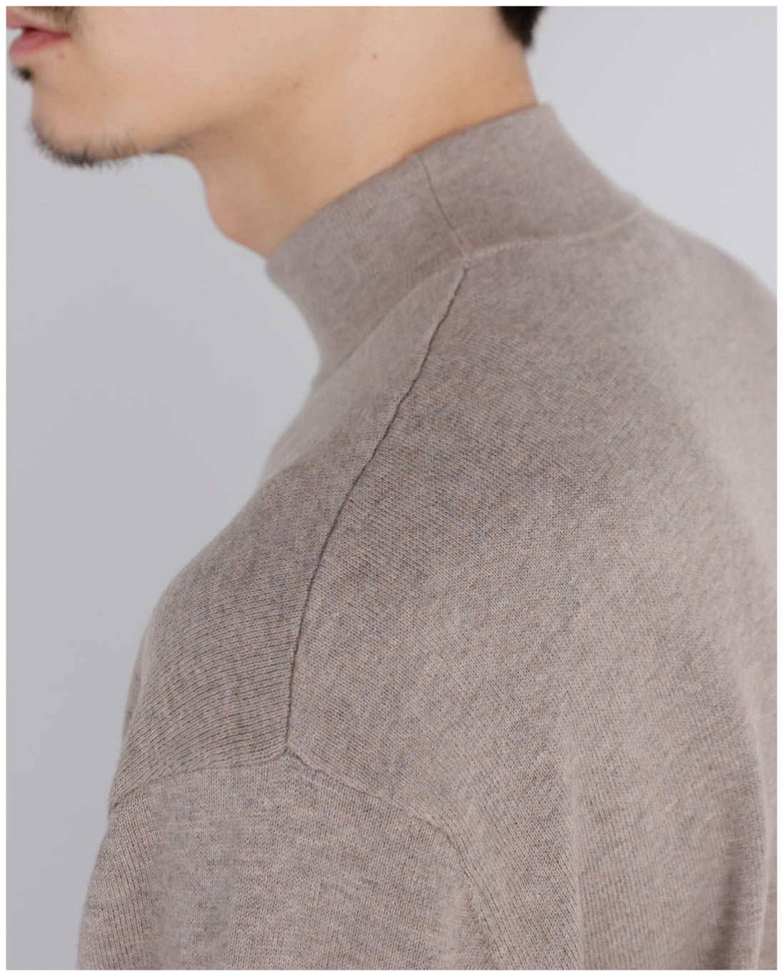 14G Cashmere Mix Mockneck Knit -greige-