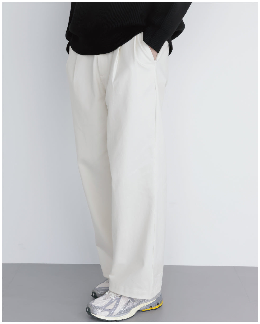 Wide Straight Chino Pants -white-