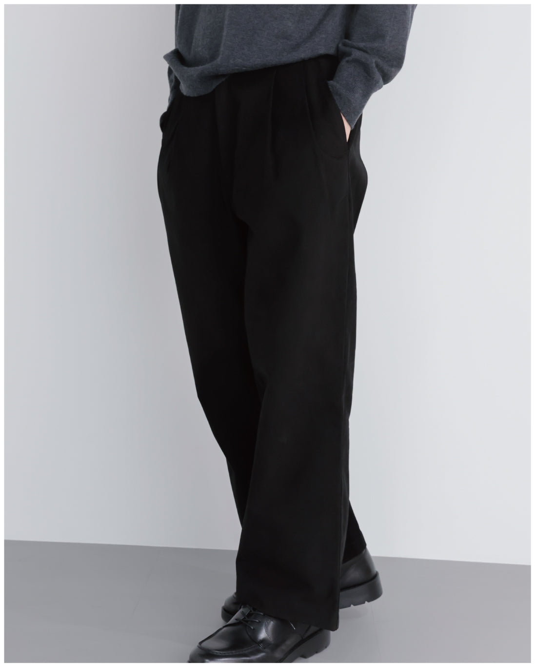 Wide Straight Chino Pants -black-