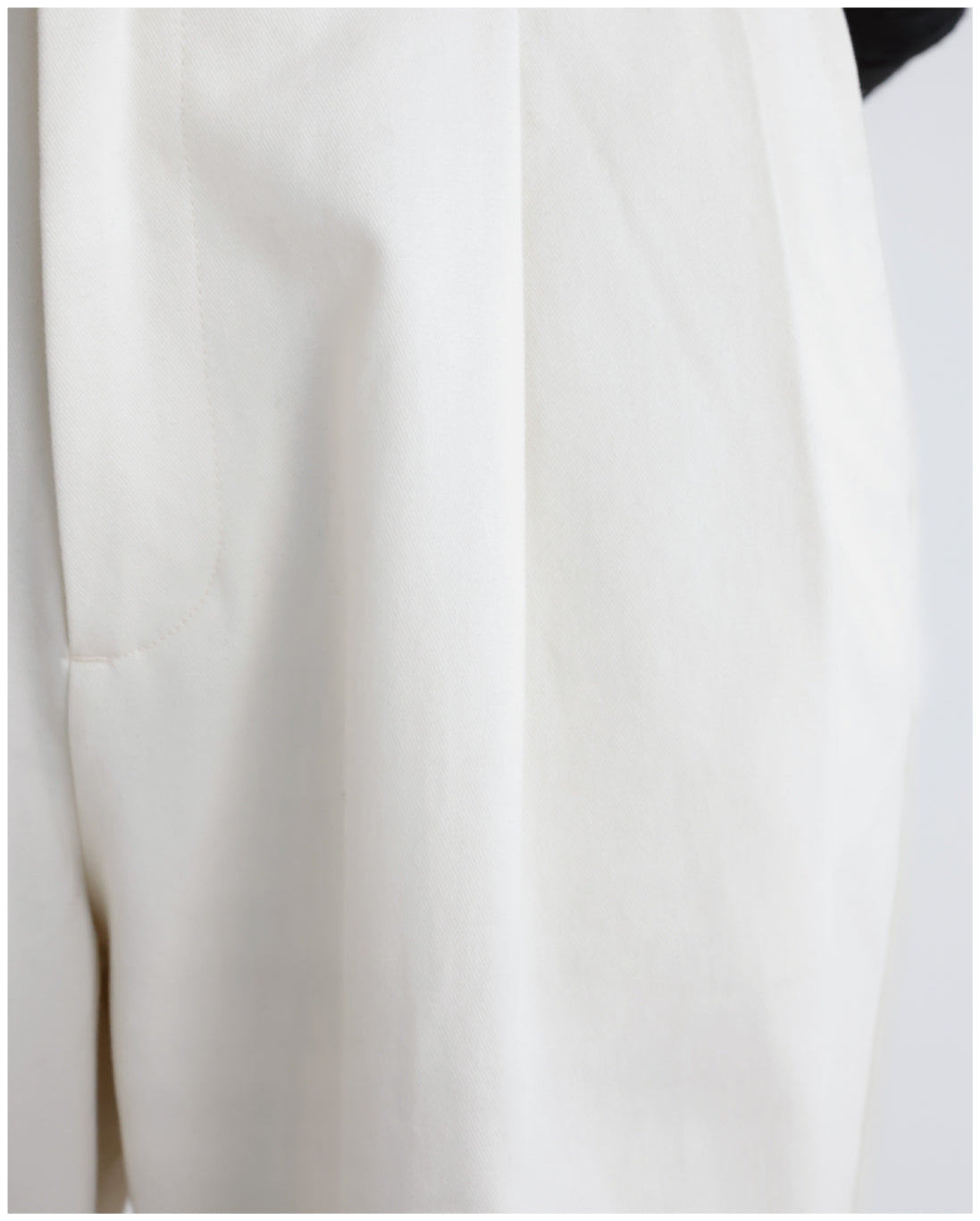 Wide Straight Chino Pants -white-