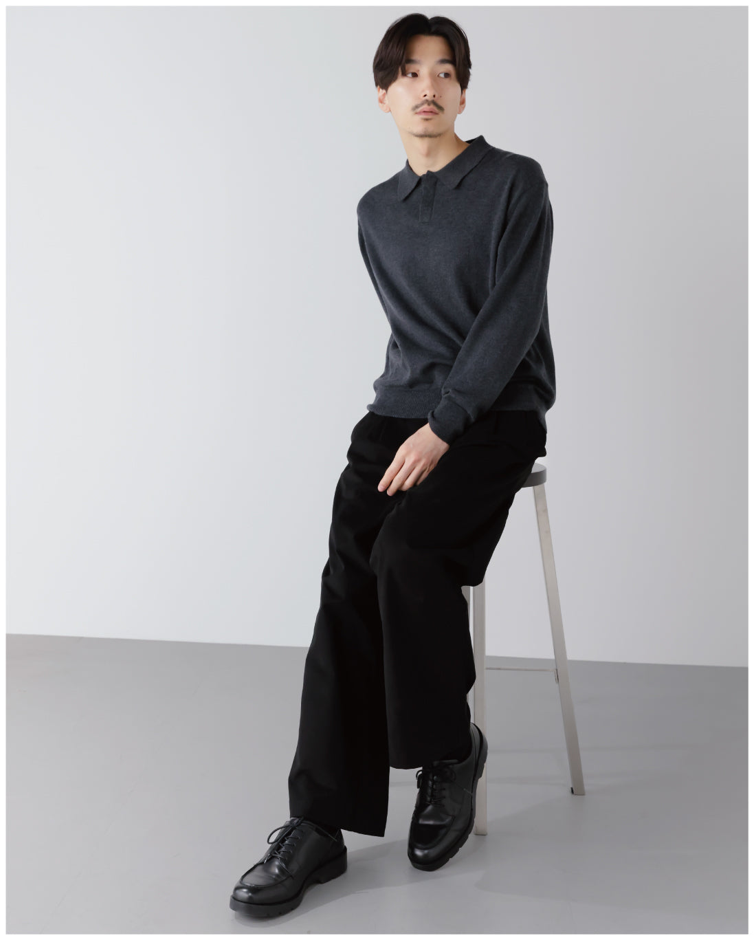 Wide Straight Chino Pants -black-