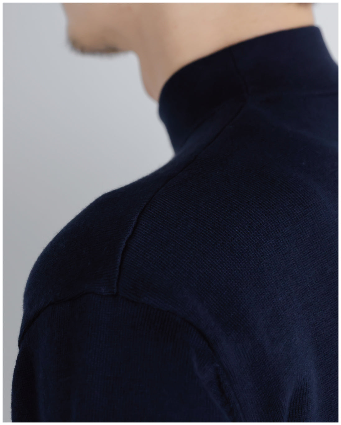 14G Cashmere Mix Mockneck Knit -navy-