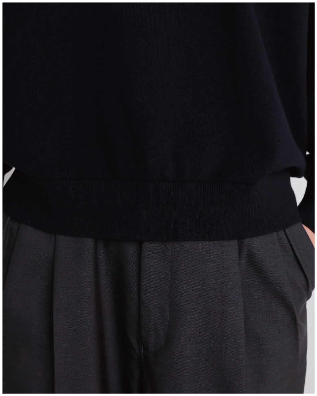 14G Cashmere Mix Crewneck Knit -black-