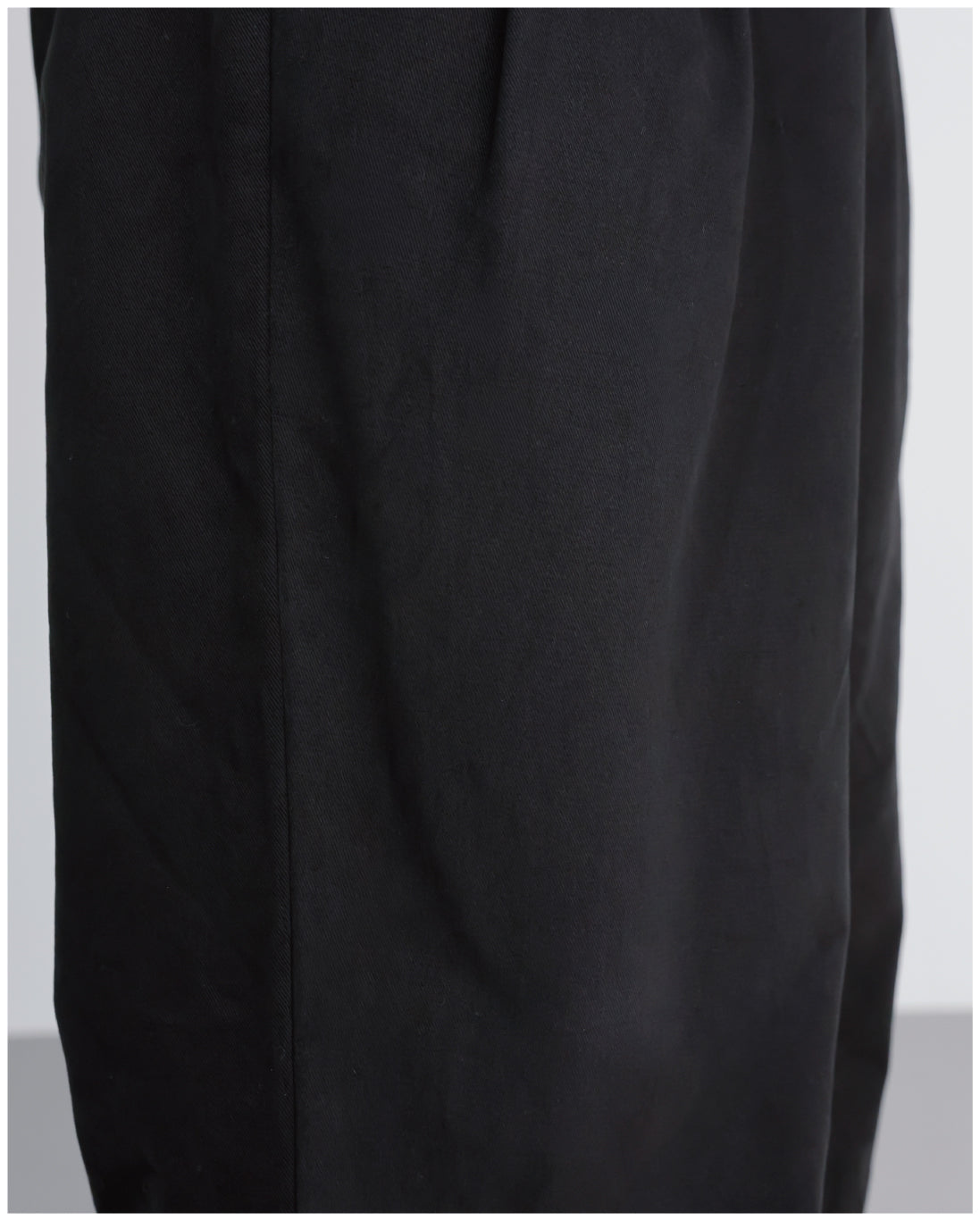 Wide Straight Chino Pants -black-