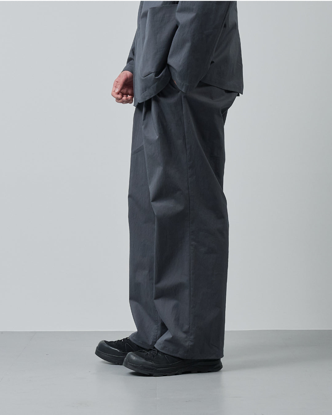 Cotton×Nylon Wide Straight Easy Slacks  -charcoal-