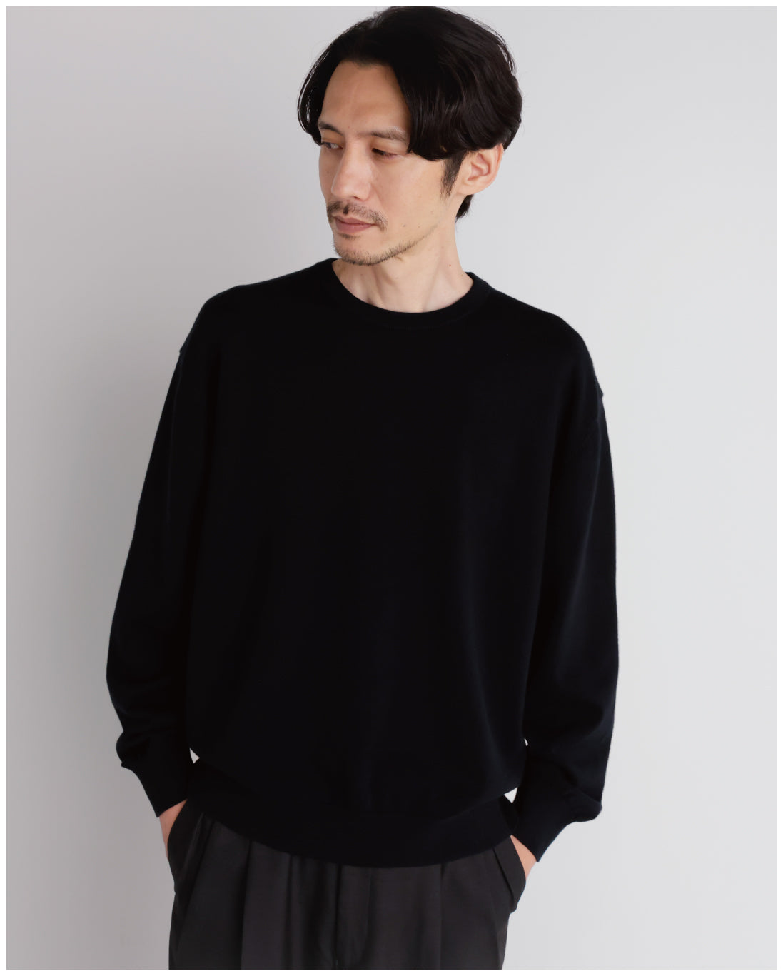 14G Cashmere Mix Crewneck Knit -black-