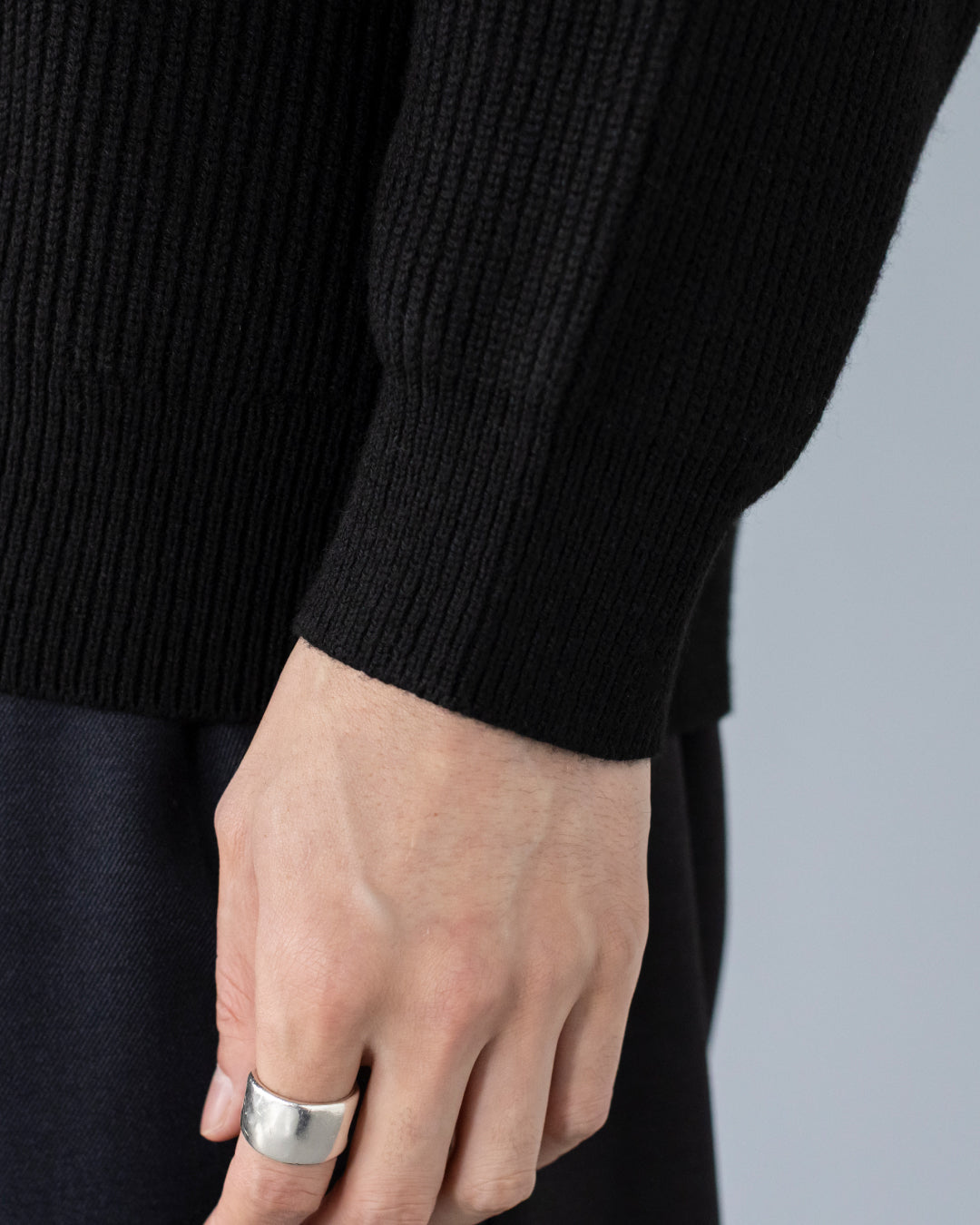 Wool Mixed Crewneck Knit -black-