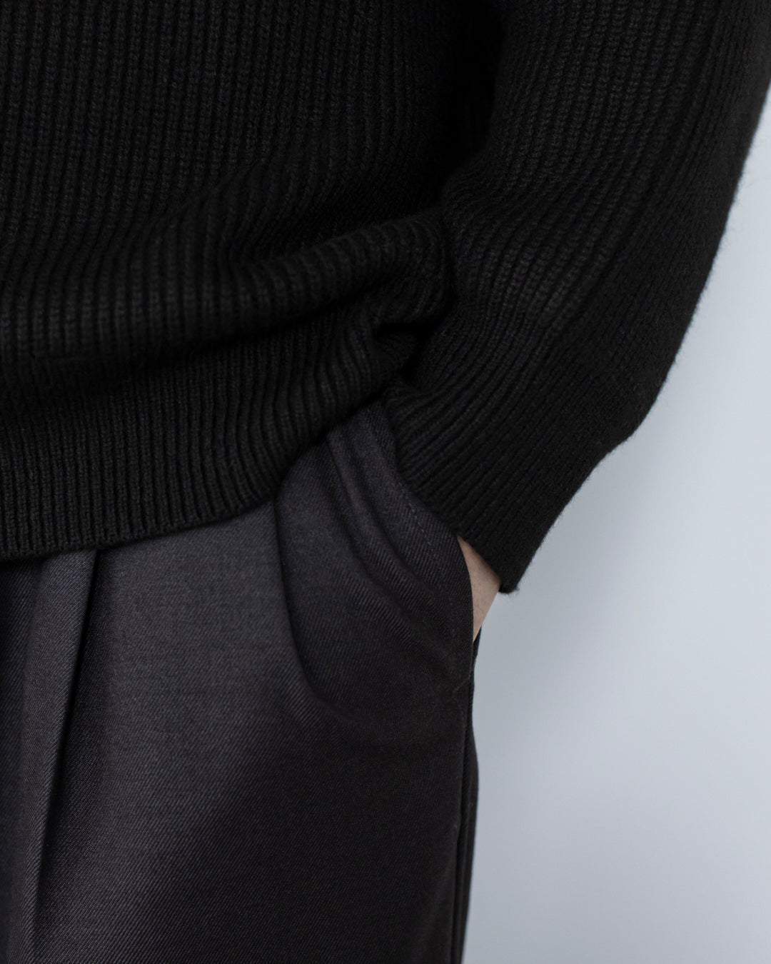 Wool Mixed Crewneck Knit -black-