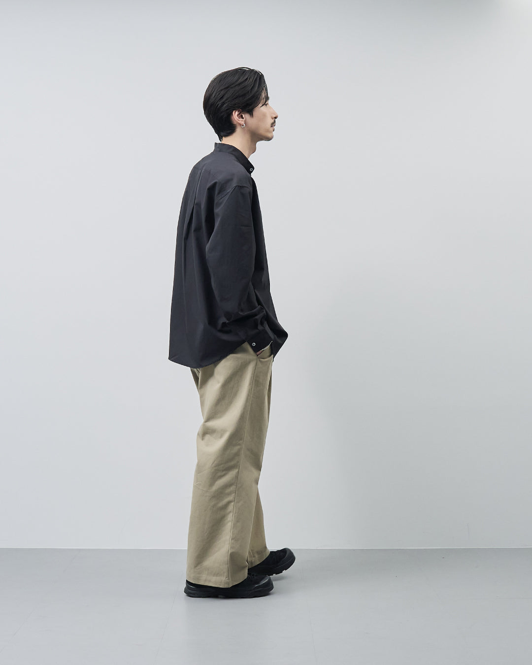 Relaxed Fit Band Collar L/S Shirt -black-