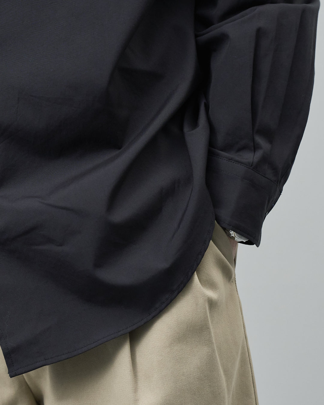 Relaxed Fit Band Collar L/S Shirt -black-