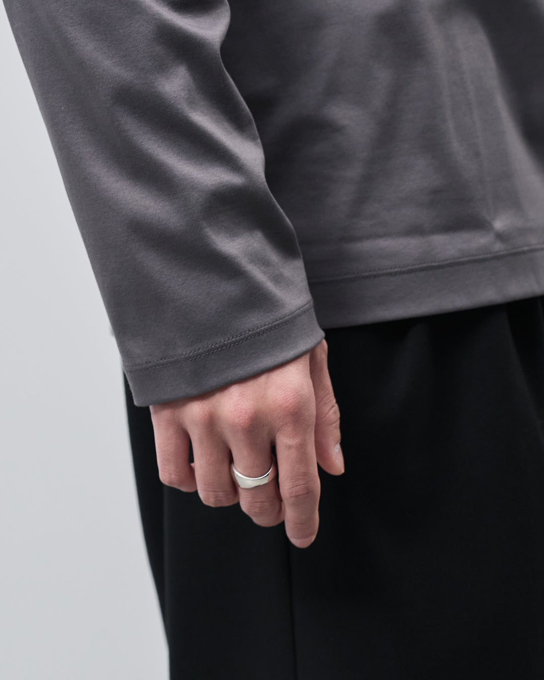 ARBINI Cotton L/S Tee -charcoal-