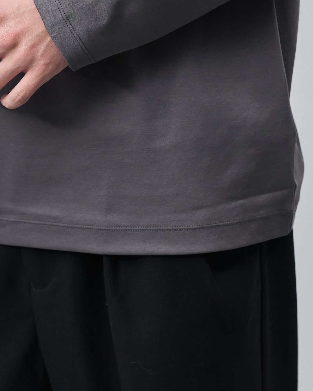 ARBINI Cotton L/S Tee -charcoal-