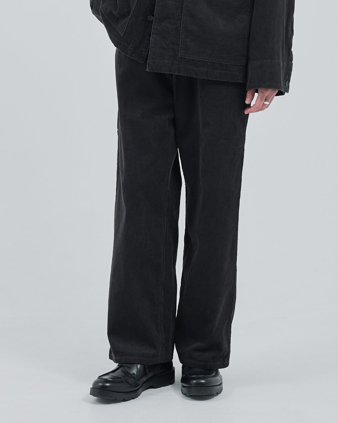 Corduroy Wide Straight Pants -charcoal-