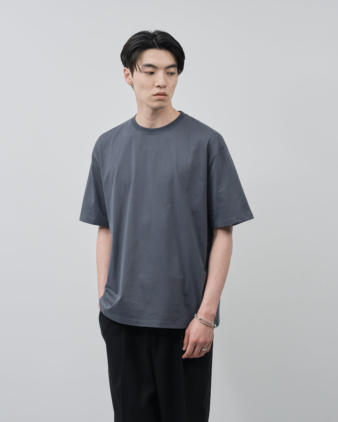 Pack S/S Tee -charcoal×navy-