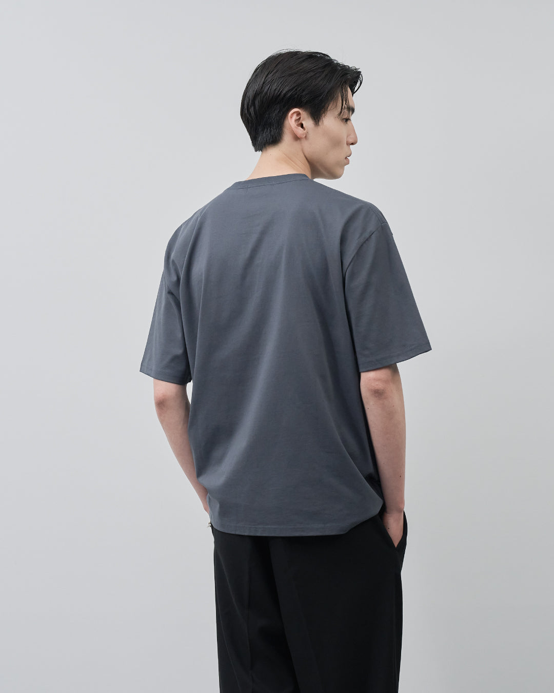Pack S/S Tee -charcoal×black-