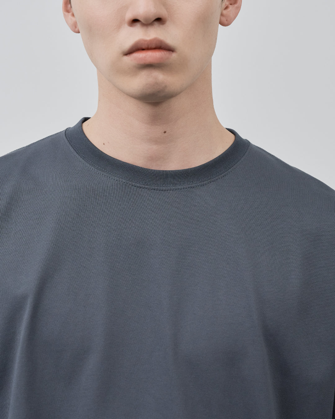 Pack S/S Tee -charcoal×navy-