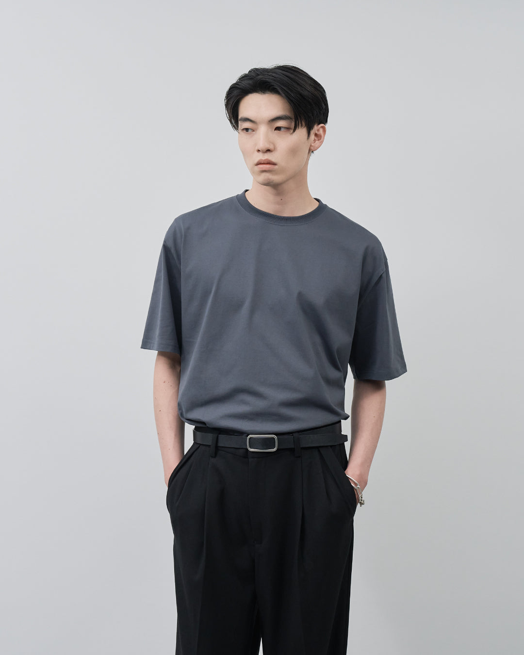 Pack S/S Tee -charcoal×navy-
