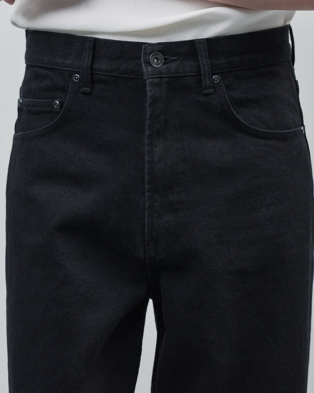 Straight Denim Pants -black-