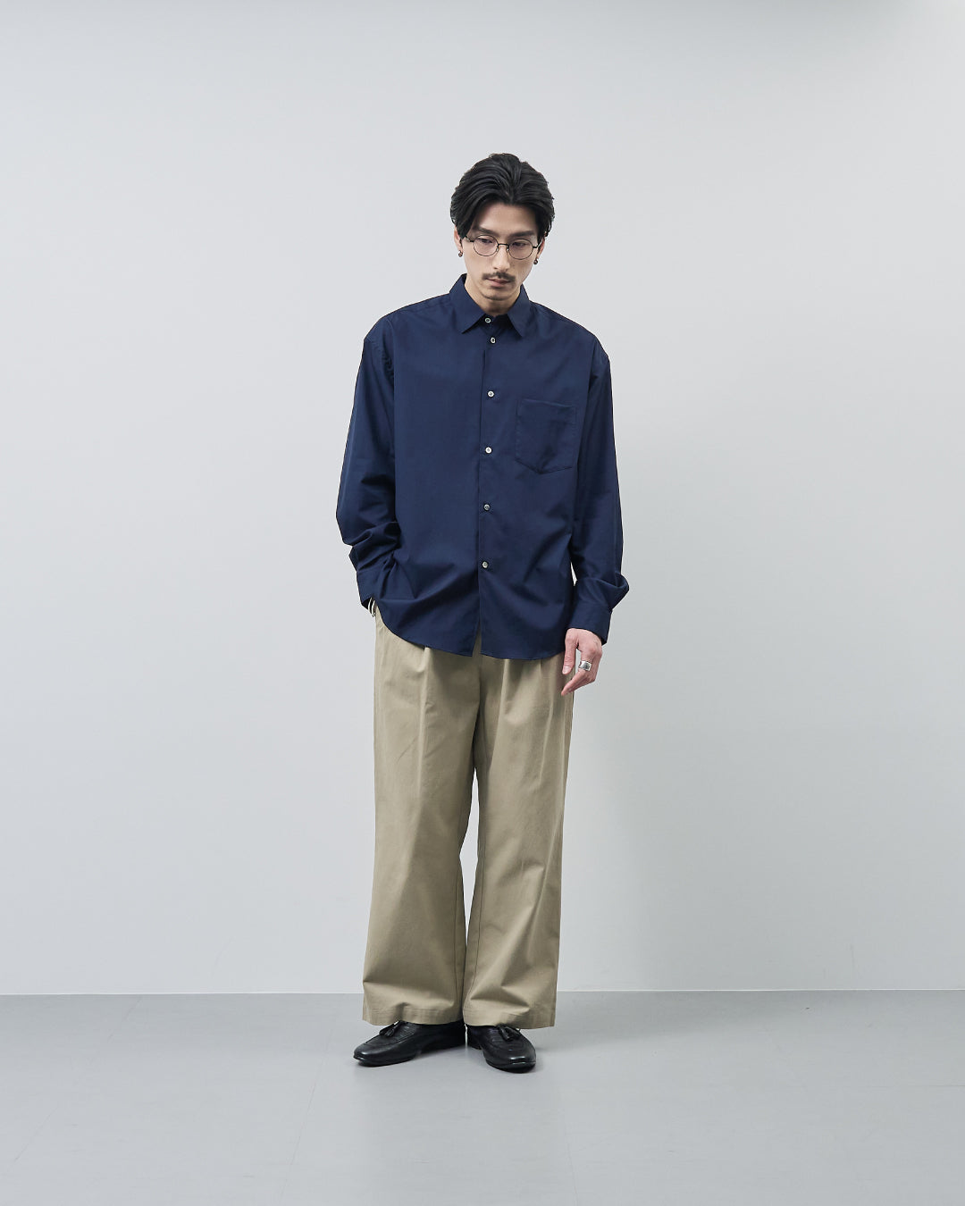 Relaxed Fit Regular Collar L/S Shirt -navy-
