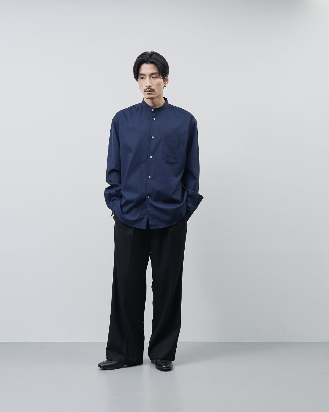 Relaxed Fit Band Collar L/S Shirt -navy-