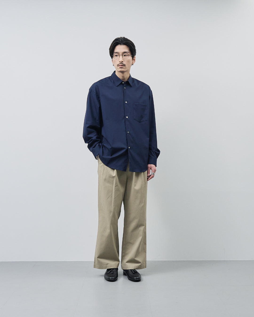 Relaxed Fit Regular Collar L/S Shirt -navy-