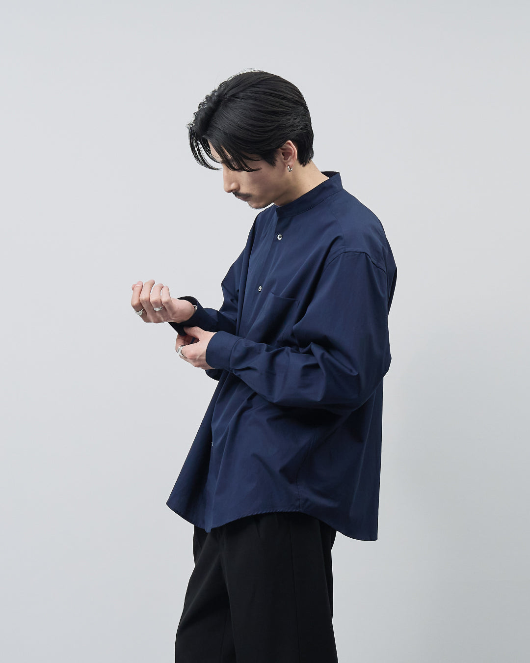 Relaxed Fit Band Collar L/S Shirt -navy-