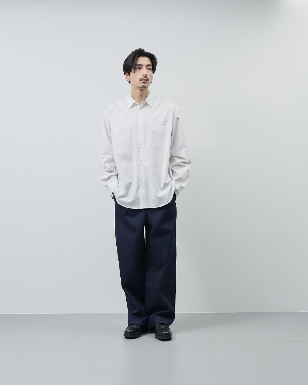 【完売品】Retouch Relaxed Fit L/S Shirt ブルーＬ Relaxed Fit Regular Collar L/S Shirt -white-