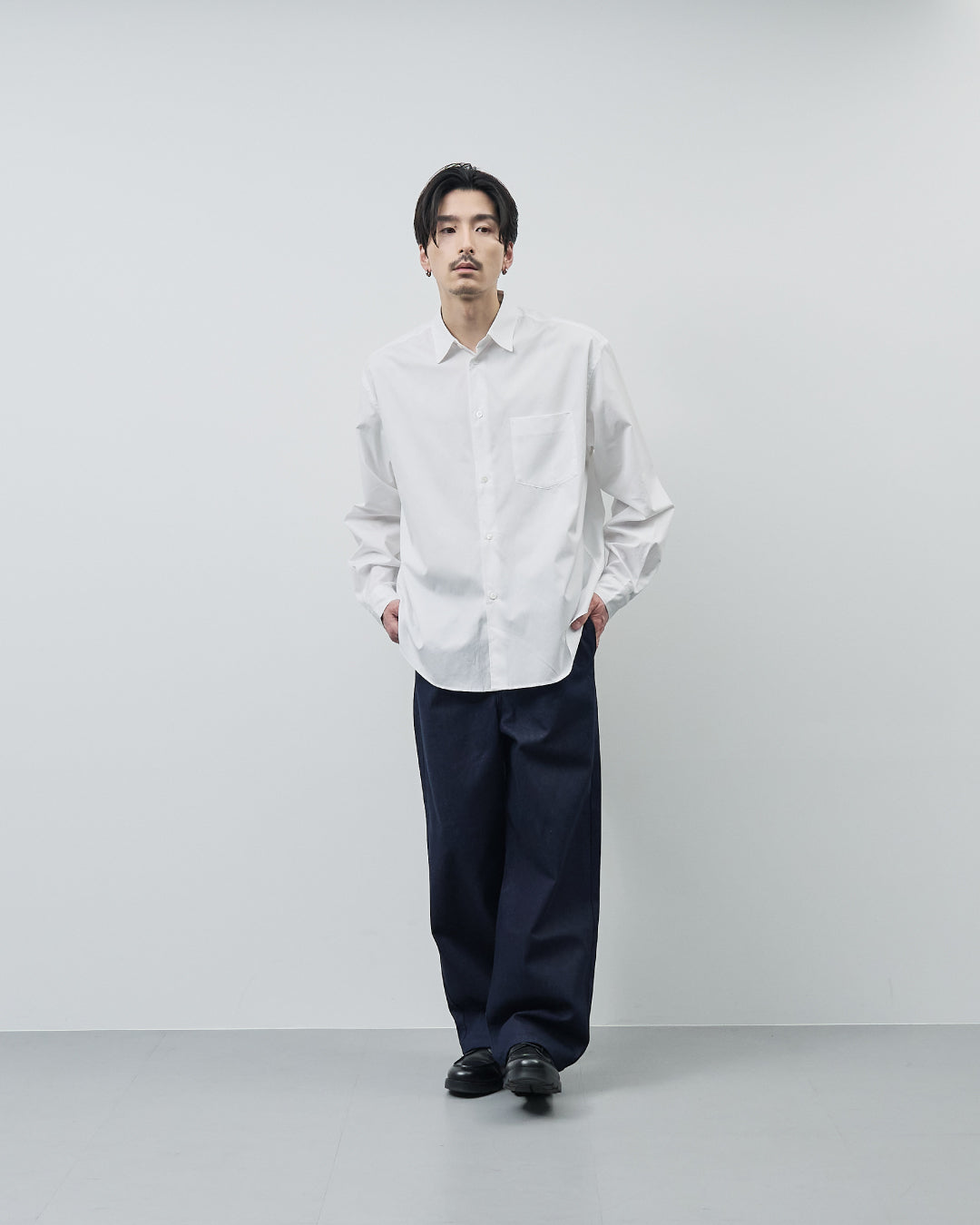 Relaxed Fit Regular Collar L/S Shirt -white-